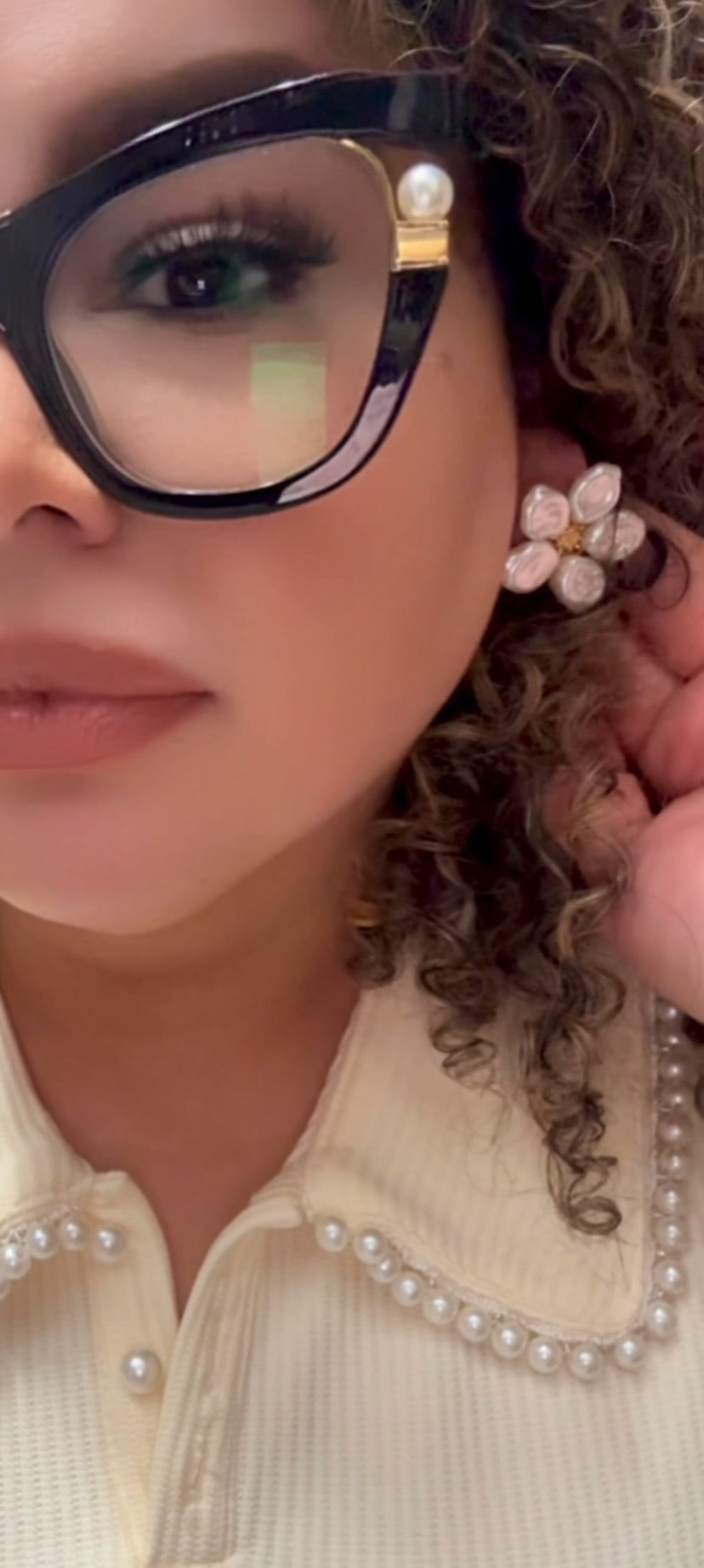 Pearl flower earrings