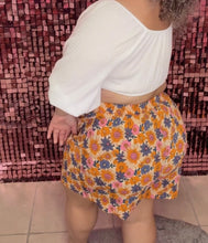 Cargar imagen en el visor de la galería, Flower short Plus Size
