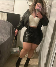 Cargar imagen en el visor de la galería, Leather Jacket!
